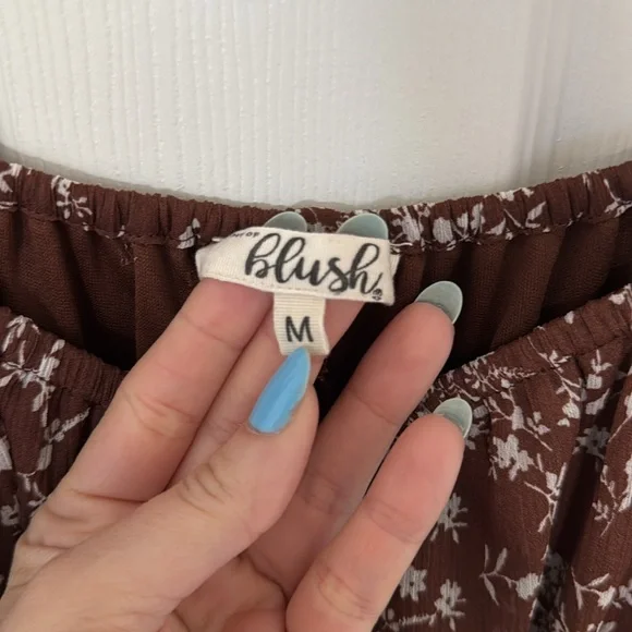 “Blush Over Shoulders Midi Dress” - Picture 4 of 6